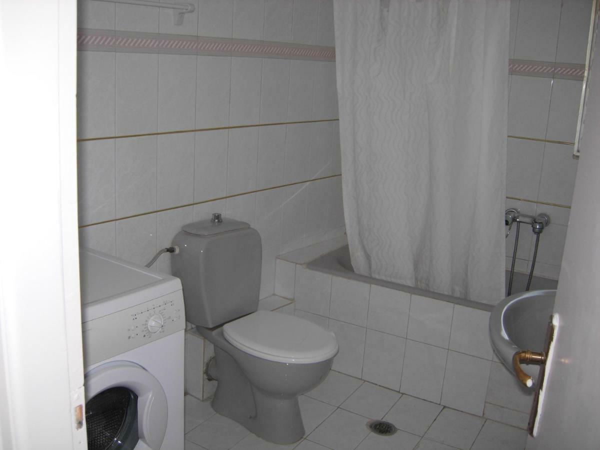 B1 Apt Mytilini Luaran gambar