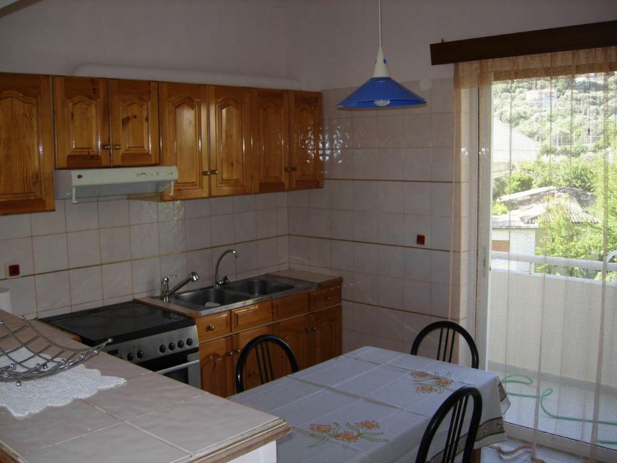 B1 Apt Mytilini Luaran gambar
